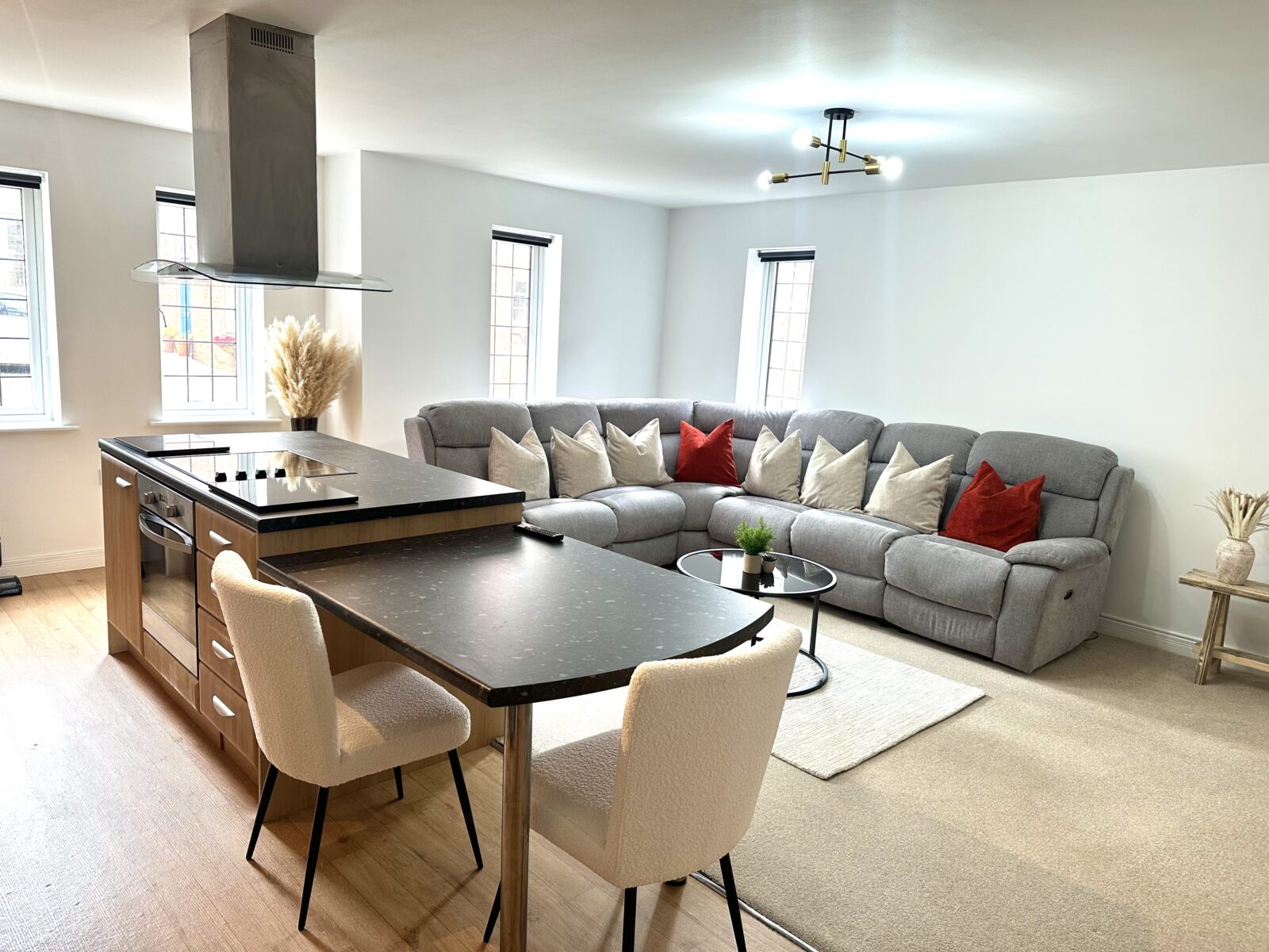 Silver Sky Apartment – Peterson Drive